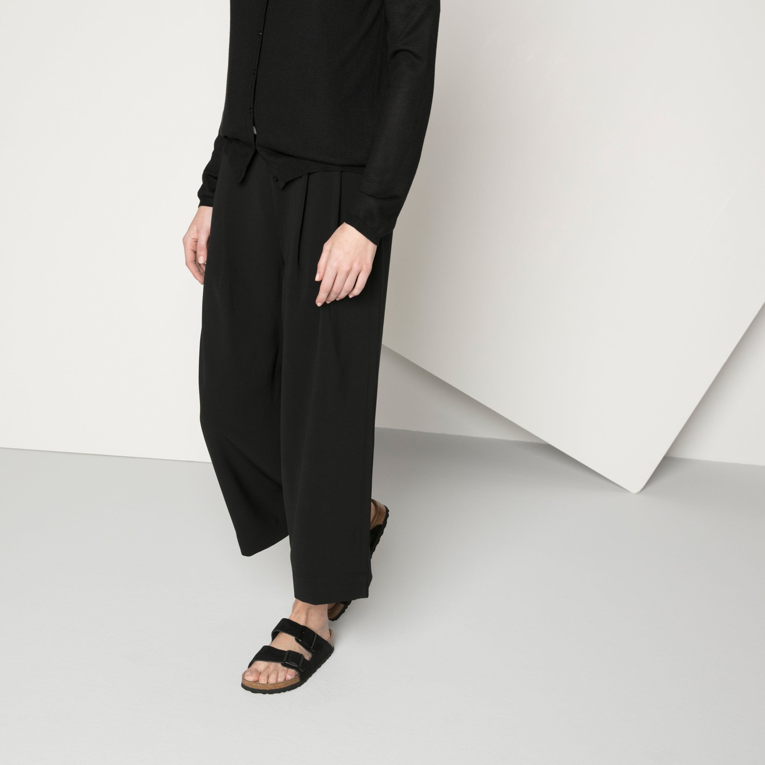 Arizona SFB Black Suede Leather